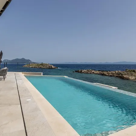 Mare Peljesac - Luxury Seafront Retreat With Infinity Pool *