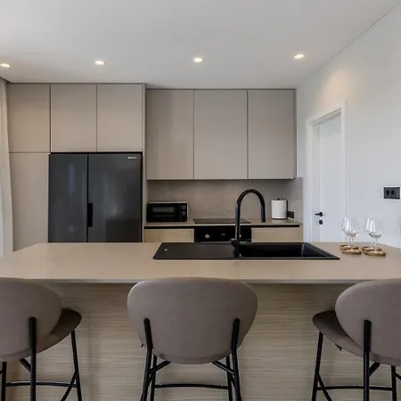 Mare Peljesac - Luxury Seafront Retreat With Infinity Pool Pijavicino