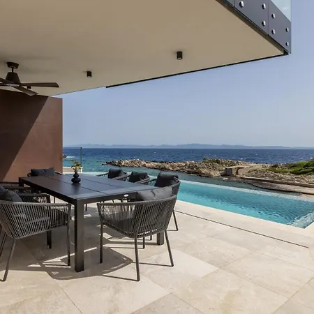 Mare Peljesac - Luxury Seafront Retreat With Infinity Pool Villa