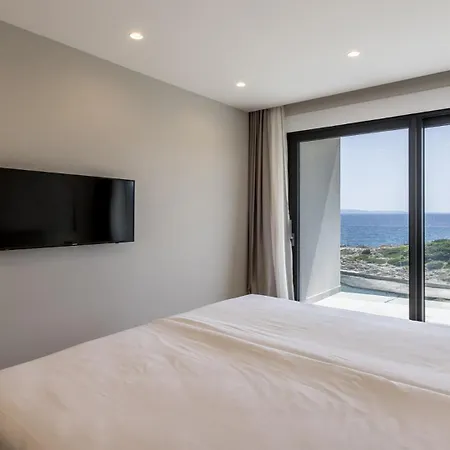 Mare Peljesac - Luxury Seafront Retreat With Infinity Pool