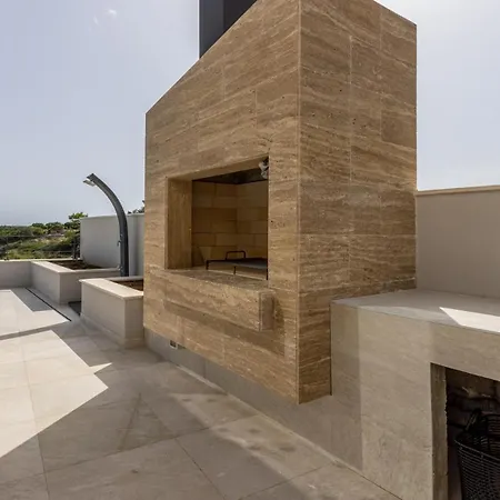 Mare Peljesac - Luxury Seafront Retreat With Infinity Pool Villa