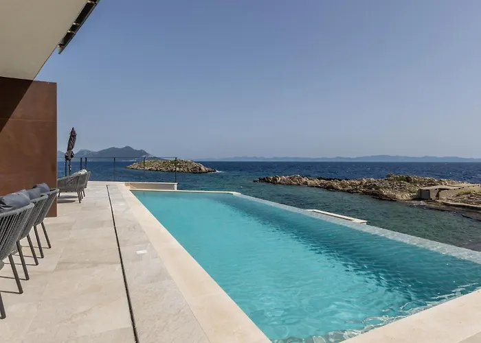 Mare Peljesac - Luxury Seafront Retreat With Infinity Pool *