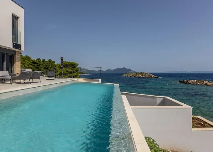 Mare Peljesac - Luxury Seafront Retreat With Infinity Pool Villa *