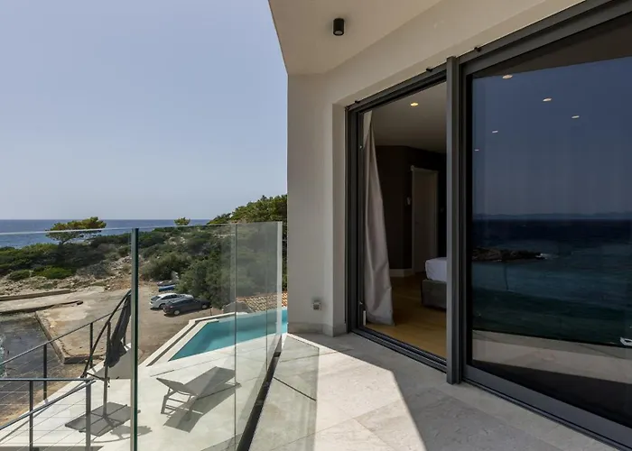 Mare Peljesac - Luxury Seafront Retreat With Infinity Pool *