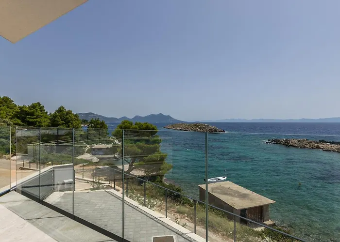 Mare Peljesac - Luxury Seafront Retreat With Infinity Pool Villa *
