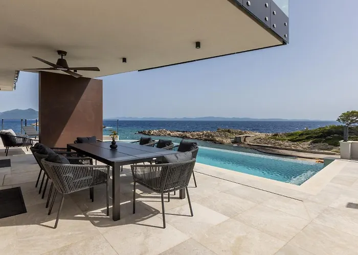 Mare Peljesac - Luxury Seafront Retreat With Infinity Pool Villa