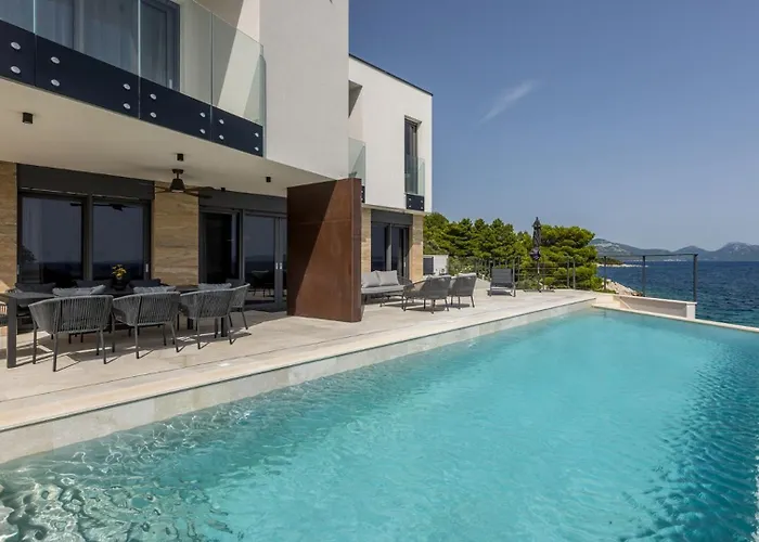 Mare Peljesac - Luxury Seafront Retreat With Infinity Pool *