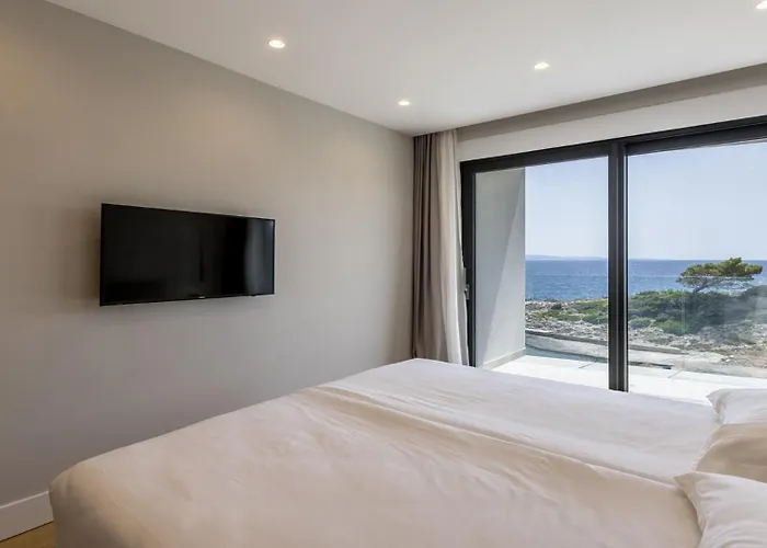 Mare Peljesac - Luxury Seafront Retreat With Infinity Pool