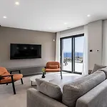 Mare Peljesac - Luxury Seafront Retreat With Infinity Pool *
