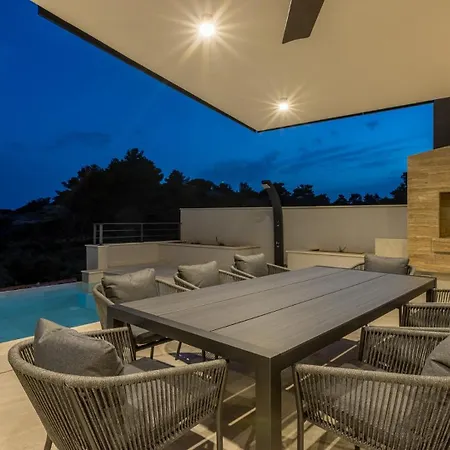 Mare Peljesac - Luxury Seafront Retreat With Infinity Pool Pijavicino