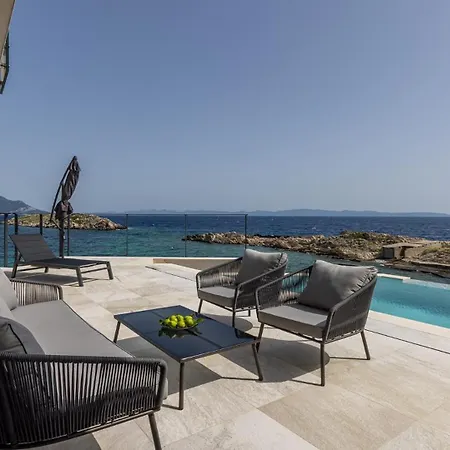 Villa Mare Peljesac - Luxury Seafront Retreat With Infinity Pool Pijavicino