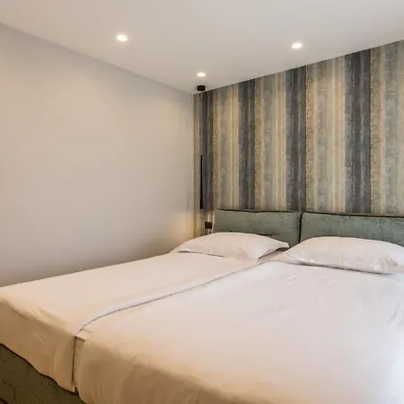 Mare Peljesac - Luxury Seafront Retreat With Infinity Pool Pijavicino