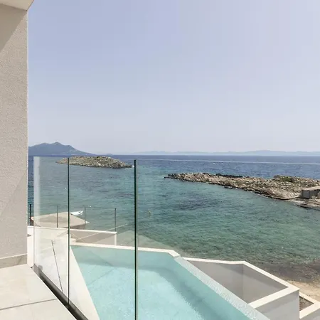 Mare Peljesac - Luxury Seafront Retreat With Infinity Pool Villa *